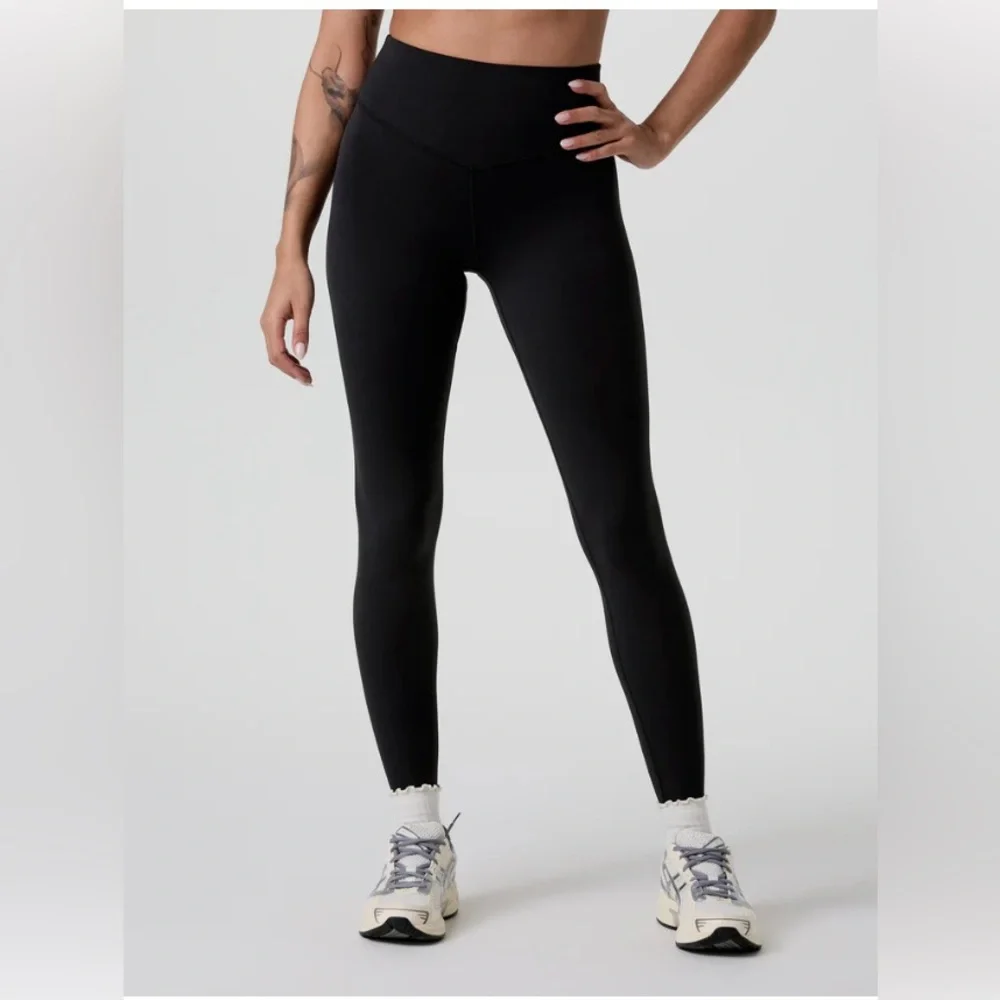 NWT Vuori AllTheForm™ Legging, size M - Picture 3 of 8